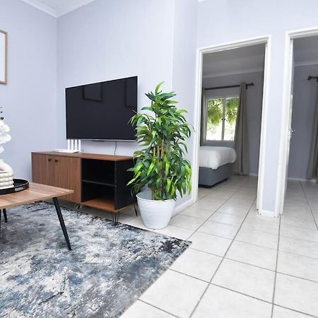 Comfy Hatfield Appartment Pretoria-Noord Exterior foto