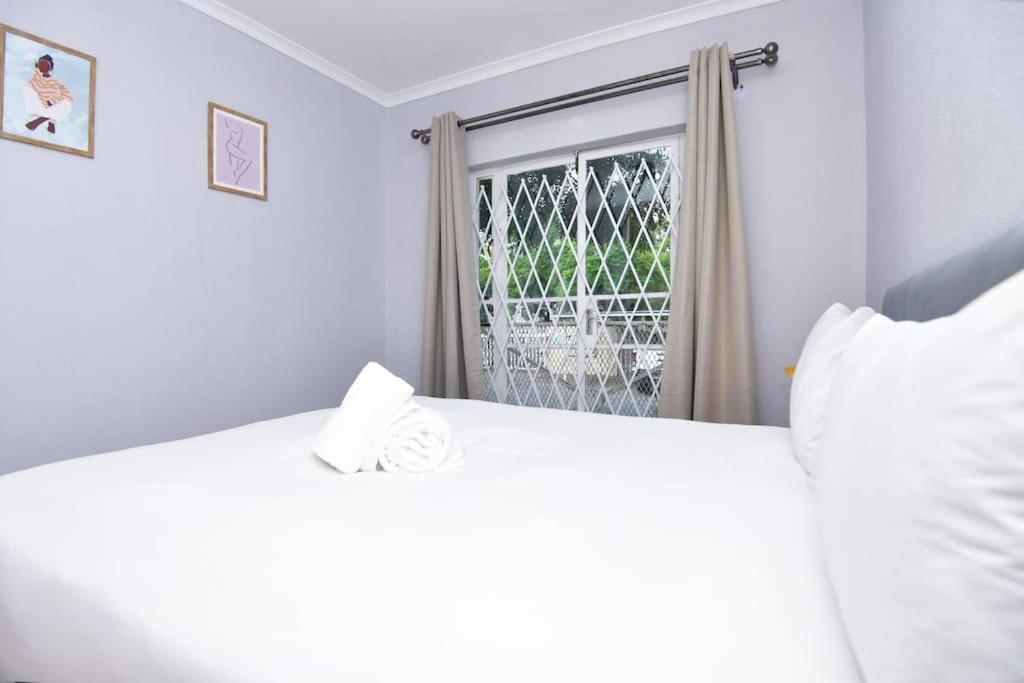 Comfy Hatfield Appartment Pretoria-Noord Exterior foto