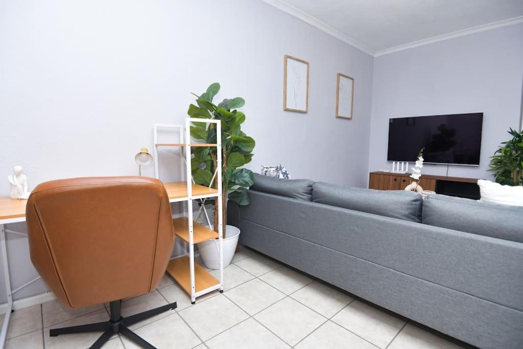 Comfy Hatfield Appartment Pretoria-Noord Exterior foto
